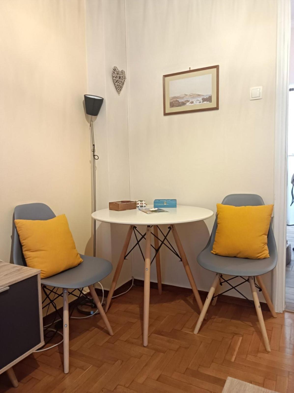 Efi'S Lycabettus Apartment Athen Eksteriør billede
